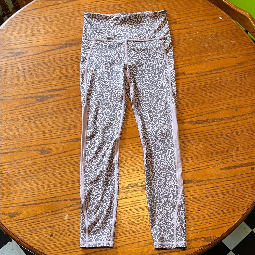 Under Armour Women's Leggings - Gray and Purple Abstract Pattern with Mesh XS